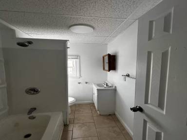 Main picture of 212 Burnside Ave