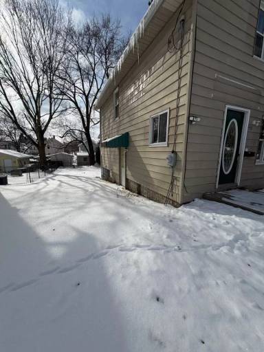Main picture of 1042 Columbus Ave