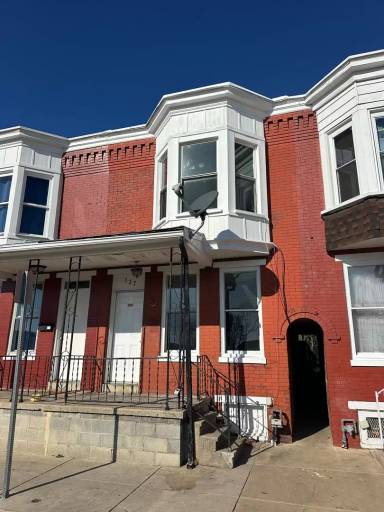 Main picture of 137 Stevens Ave