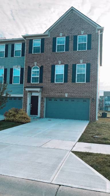 Main picture of 17375 Lillian St