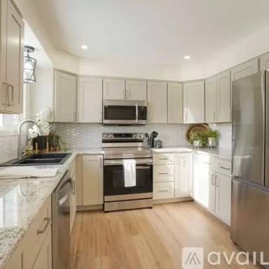 Main picture of 5414 E 114th Pl