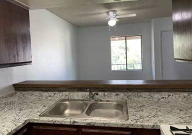 Main picture of 5010 E Echo St
