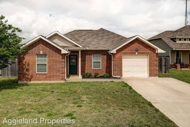 Main picture of 2709 Horse Haven Ln