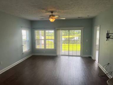 Main picture of 5090 Windsor Green Way