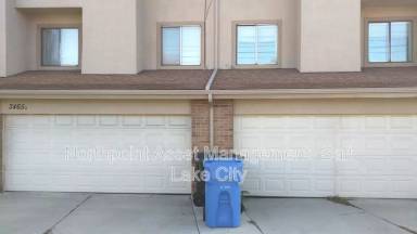 Main picture of 3465 S Highland Dr