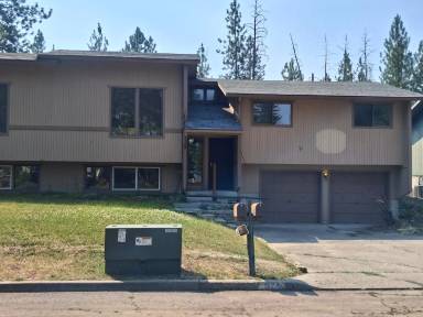 Main picture of 924 E Bedivere Dr