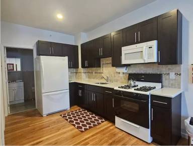Main picture of 39 Throop Ave