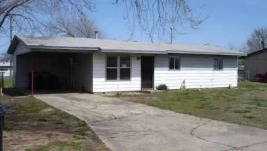 Main picture of 3225 SW 62nd St