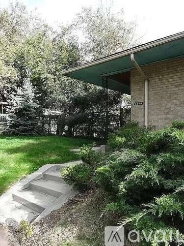 Main picture of 4340 W 32nd Ave