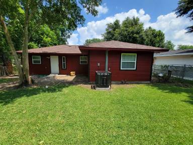 Main picture of 5510 Groveton St