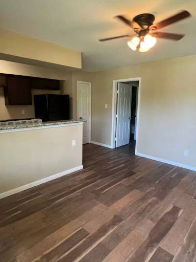Main picture of 704 Avenue B