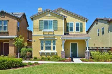 Main picture of 2540 Lakeport Dr