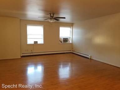 Main picture of College Court