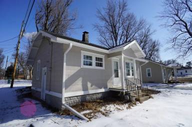 Main picture of 2616 N 59th St