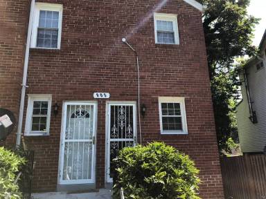 Main picture of 805 Kennebec Avenue