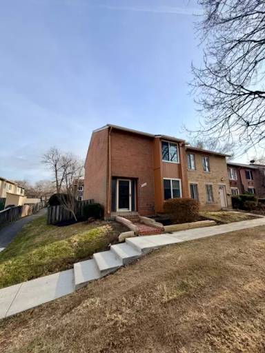 Main picture of 9614 Marston Ln