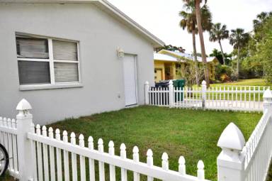 Main picture of 1211 15th St W