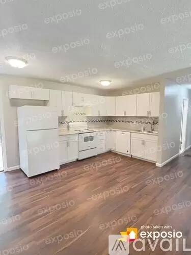 Main picture of 673 Jeb Stuart Dr