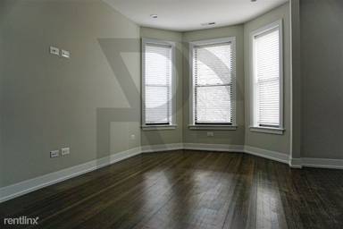 Main picture of 2152 W Fletcher St