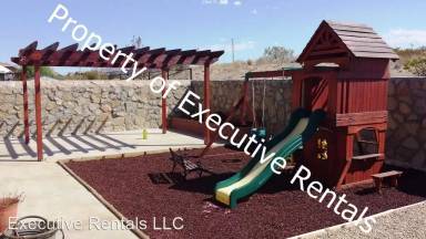 Main picture of 4756 Zeno Pl