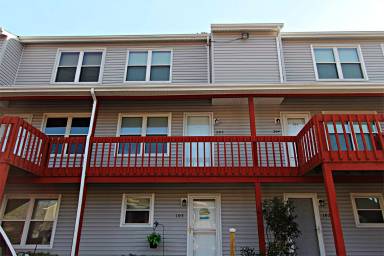 Main picture of 500 Barberton Dr