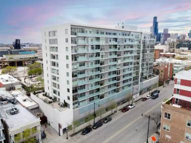 Main picture of 1620 S Michigan Ave Apartments
