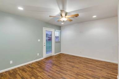 Main picture of 3007 N 22nd St