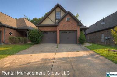 Main picture of 335 Kingston Cir