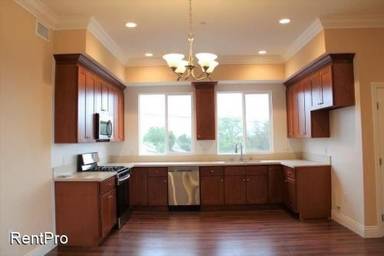 Main picture of 7537 Vineland Ave