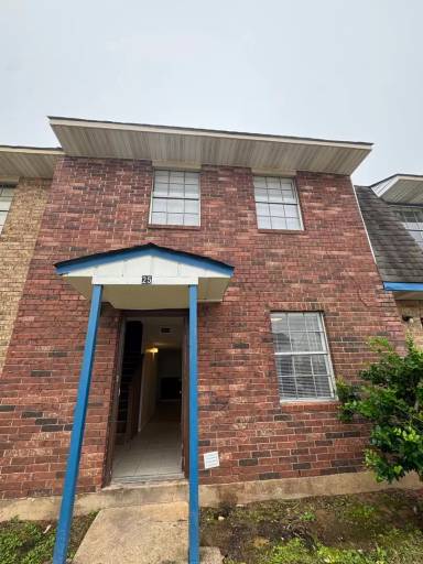 Main picture of 261 McKeithen Dr