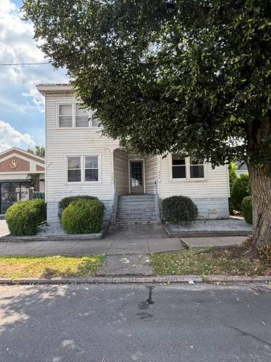 Main picture of 506 Market St