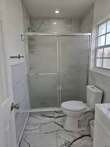 Main picture of 1211 NW 23rd Ave