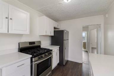 Main picture of 3902 Erdman Ave