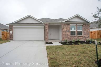 Main picture of 204 Balsam St