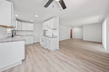 Main picture of 6429 Stoneman Dr