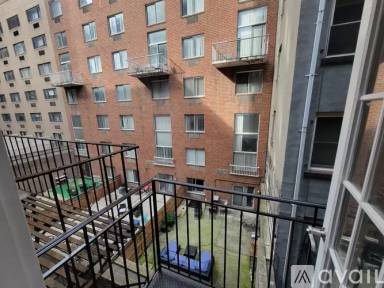 Main picture of 219 E 23rd St