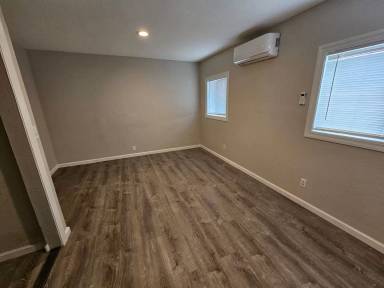 Main picture of 633 Calaveras St
