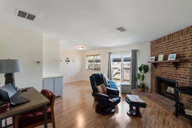 Main picture of 101 Clearday Dr