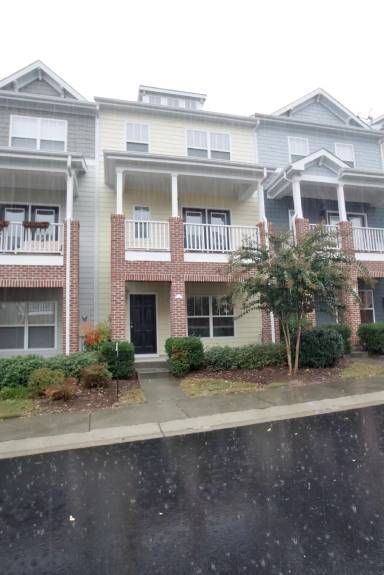 Main picture of 142 Braeside Ct