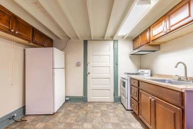 Main picture of 110 Vine St