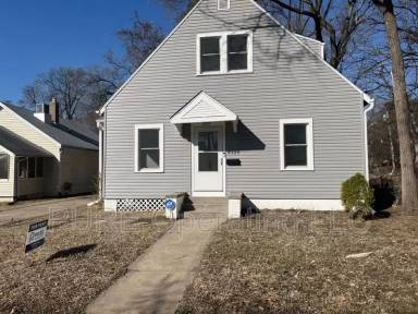 Main picture of 4328 N 41st St