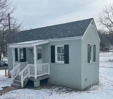 Main picture of 99 Alexandria Pike