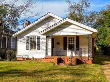 Main picture of 1605 Yancey Ave