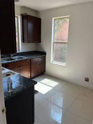 Main picture of 9619 Longden Ave