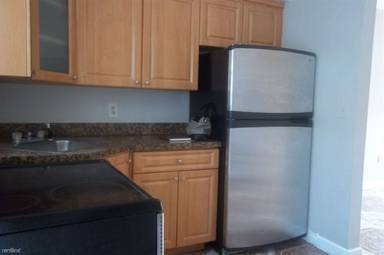 Main picture of 1533 NE 109th St