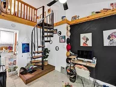 Main picture of 1169 SW 23rd Ave