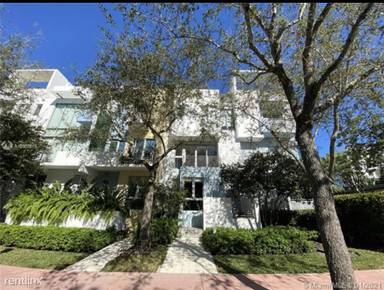 Main picture of 163 N Shore Dr