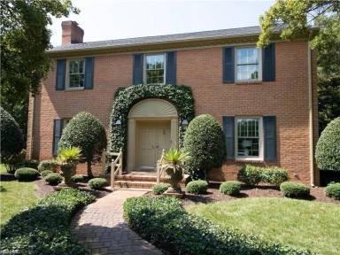 Main picture of 428 Susan Constant Dr