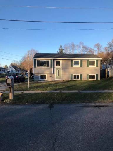 Main picture of 948 Greenwood St