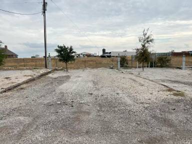 Main picture of 12400 Cleburne Hwy